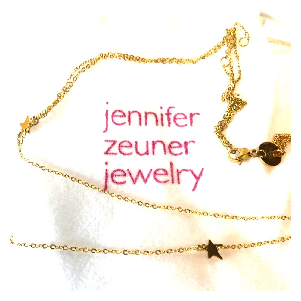 Jennifer Zeuner star double necklace